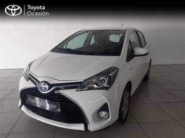 Toyota Yaris Active + TSS