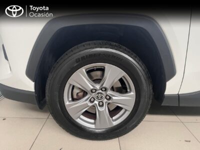 Toyota RAV4 220H Business